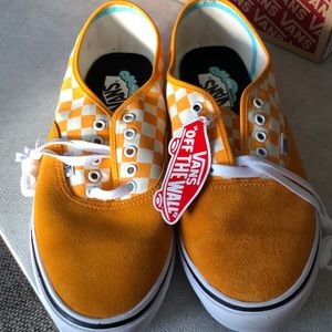 Vans Shoes - Men’s vans size 11 NEW IN BOX Vans Shoes - Men’s vans size 11 NEW IN BOX